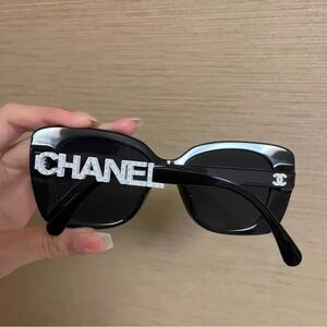 CHANEL Black Square Sunglasses with Crystal CHANEL Logo